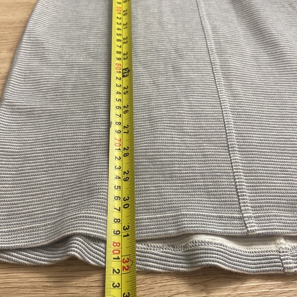 Avalanche women’s long turtleneck sweater. Small size. W16.5 L32, 100% cotton. - Picture 7 of 8